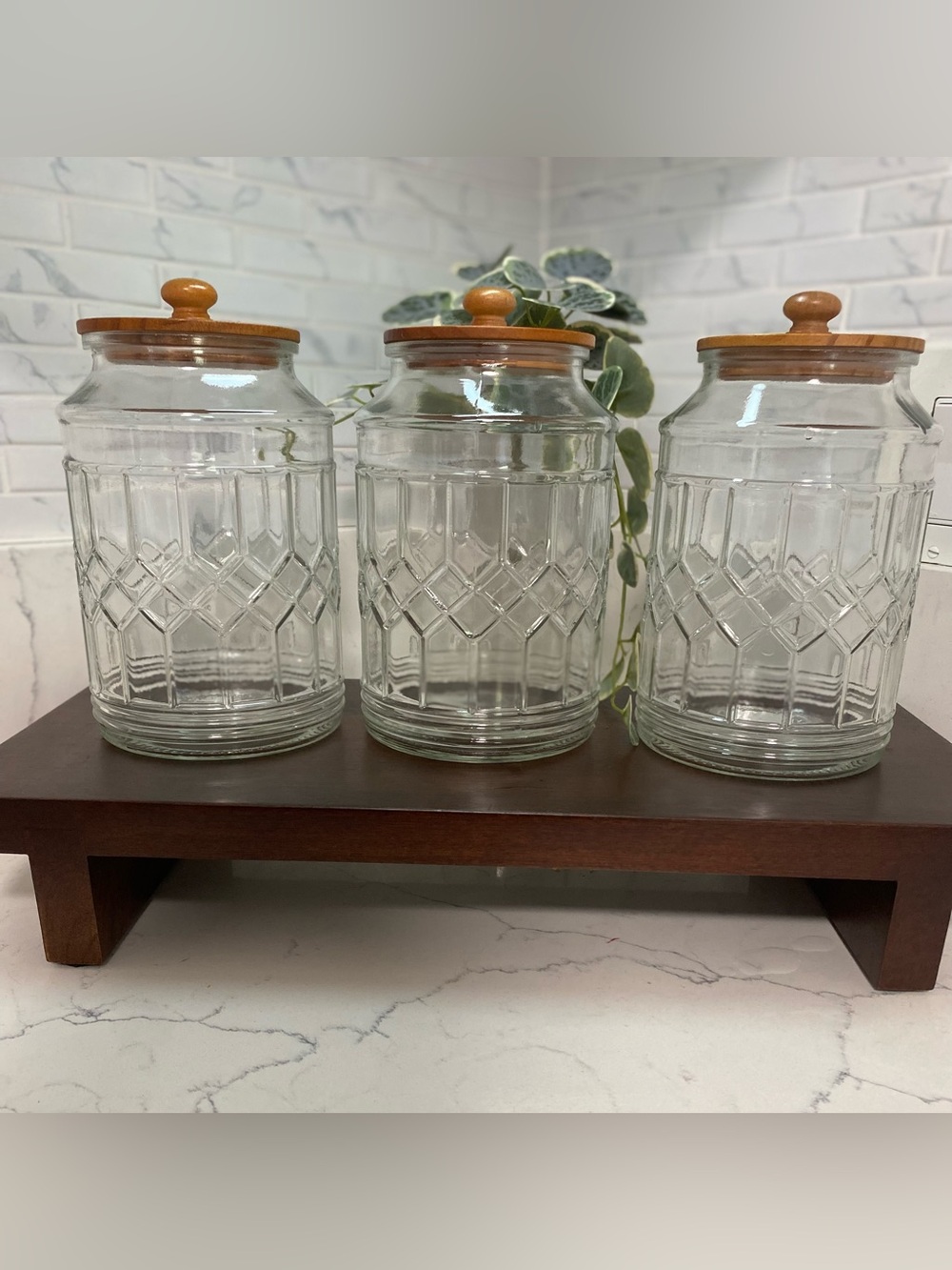 Clear Glass Canister Set with Wooden Lids - 🍄‍🟫🍂🫙 - Picture 2 of 5
